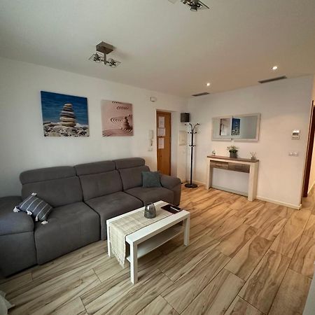 Carolinas Suit Alicante Exterior foto